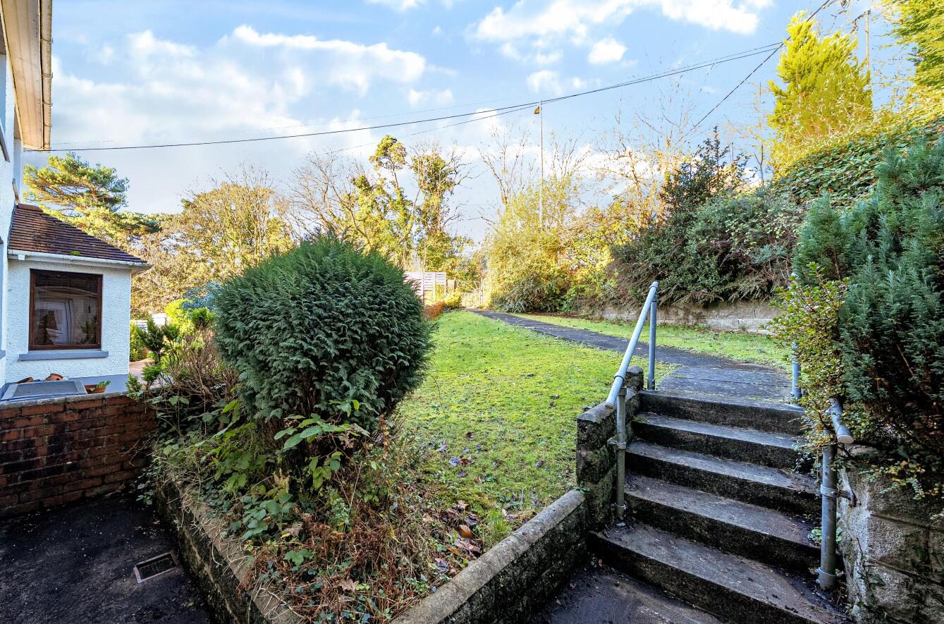 St. Margarets Drive, Llanelli, SA15 4EW